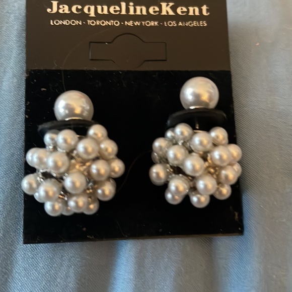 Jacqueline Kent Earrings - Picture 3 of 4